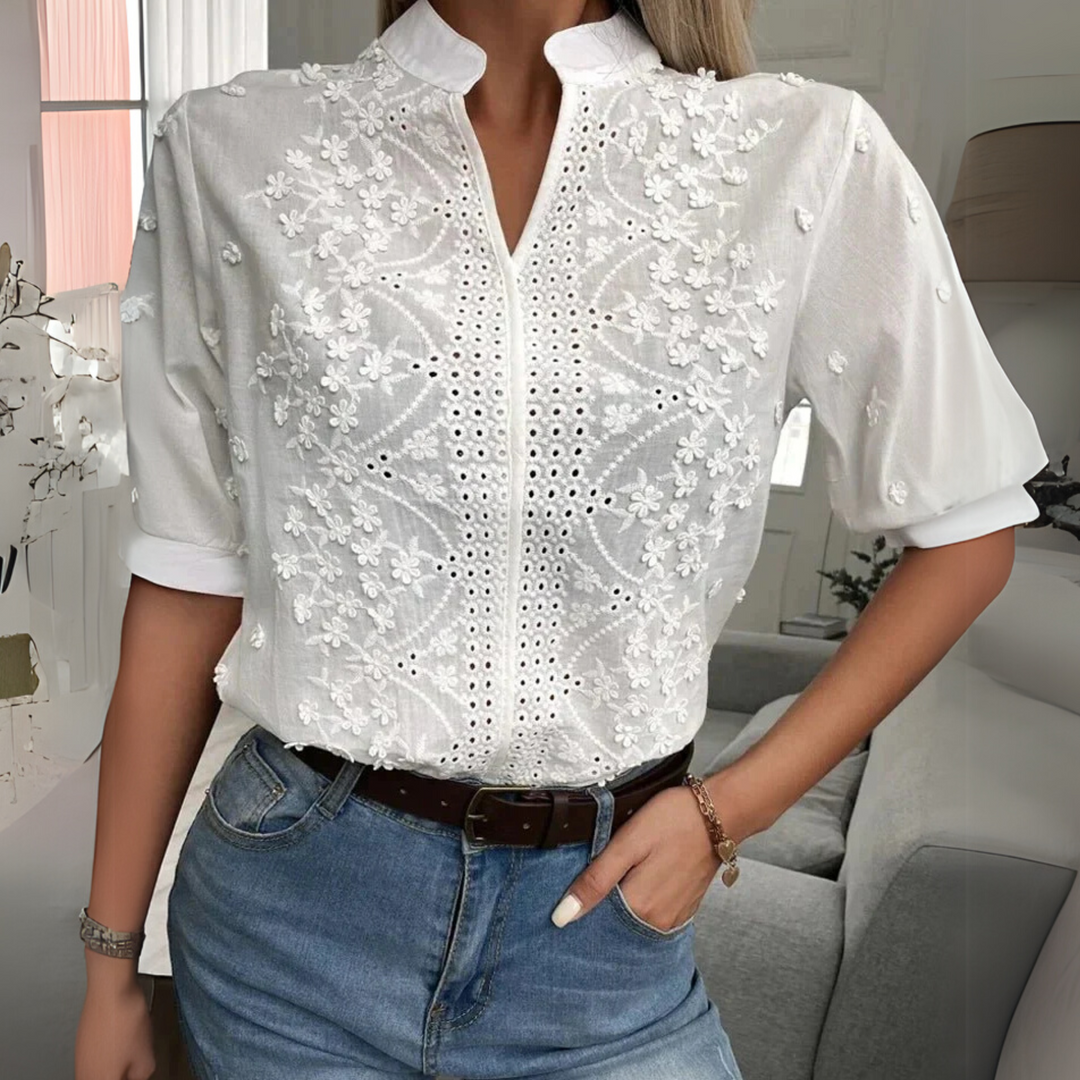 Kvinders Bluse | Broderet Kort Ærme