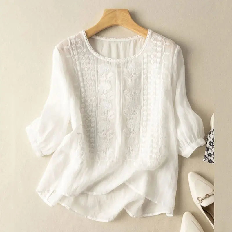 Kvinders Bluse | Broderet Front Detalje